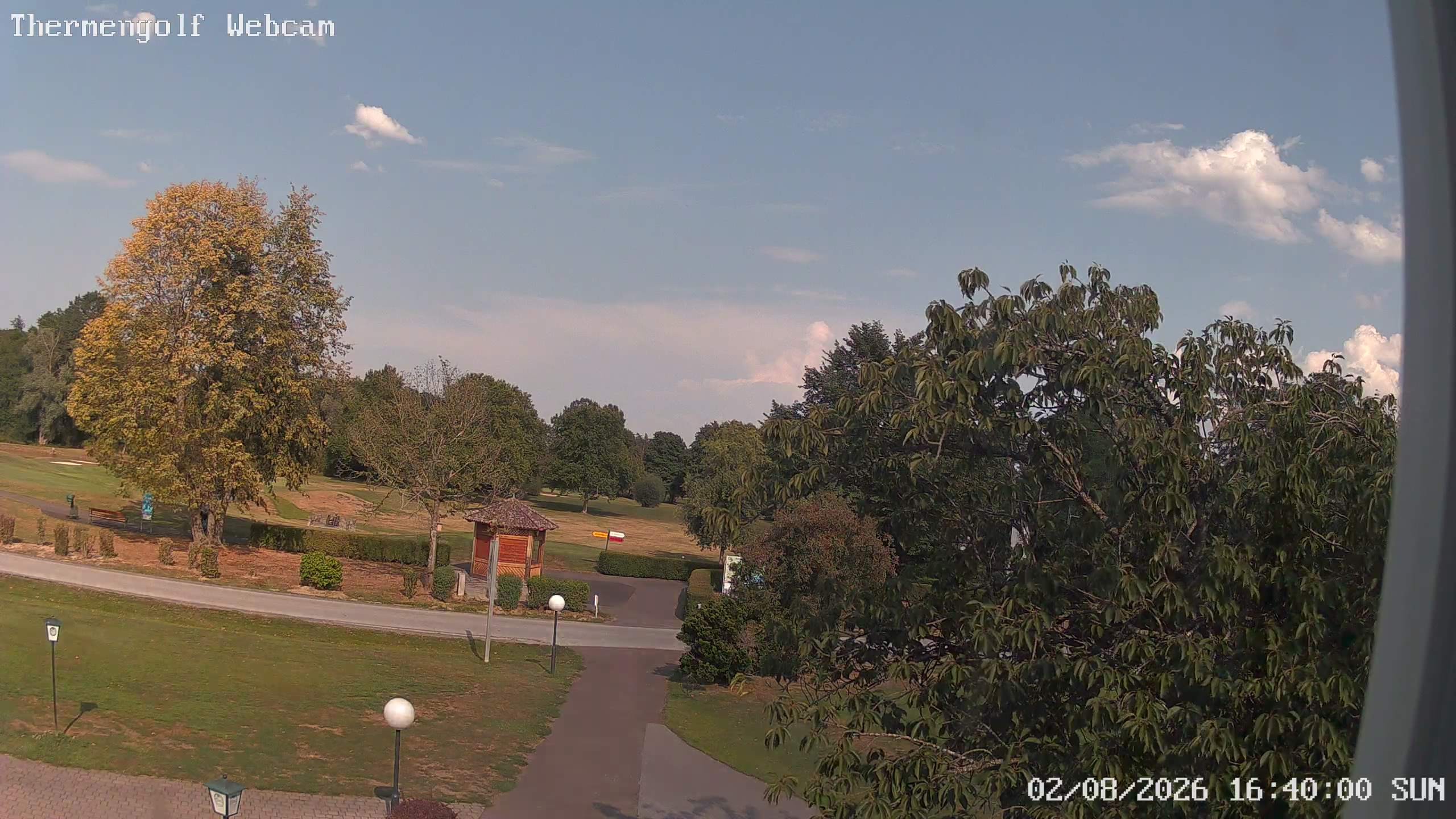 Archived image Webcam Loipersdorf: View Golf Course
