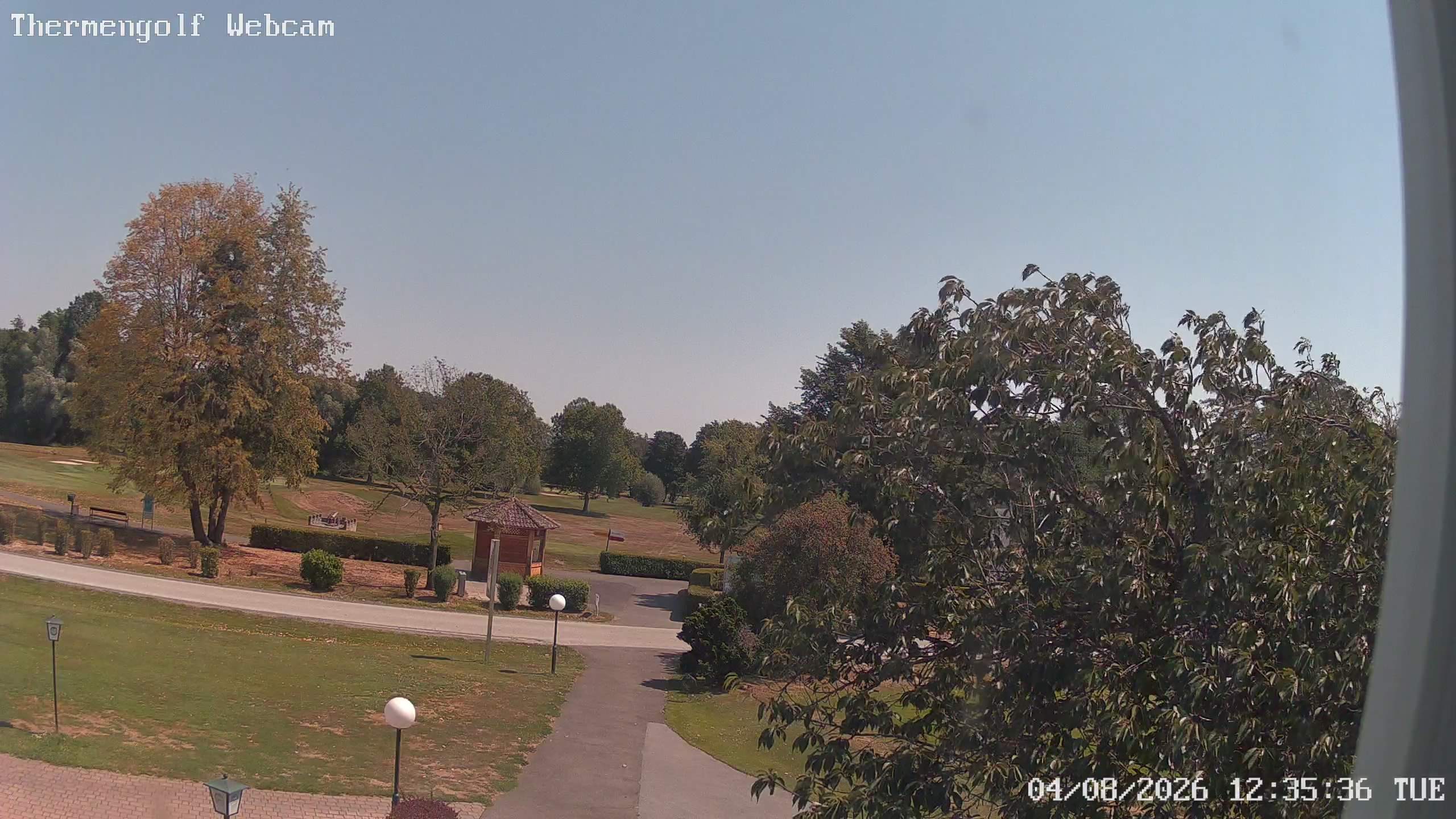 Archived image Webcam Loipersdorf: View Golf Course