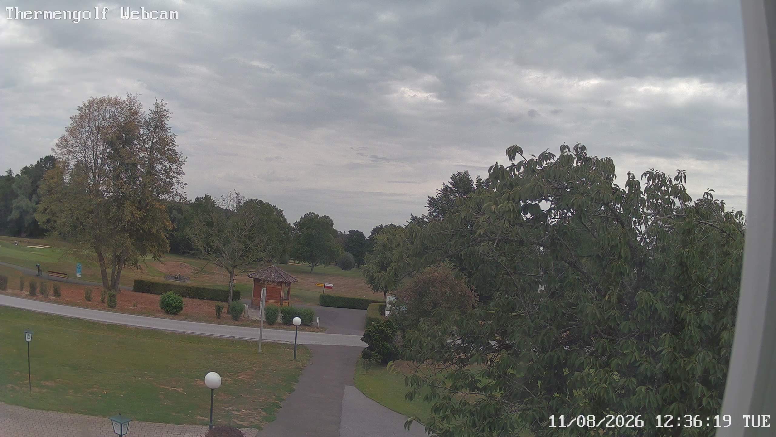 Archived image Webcam Loipersdorf: View Golf Course