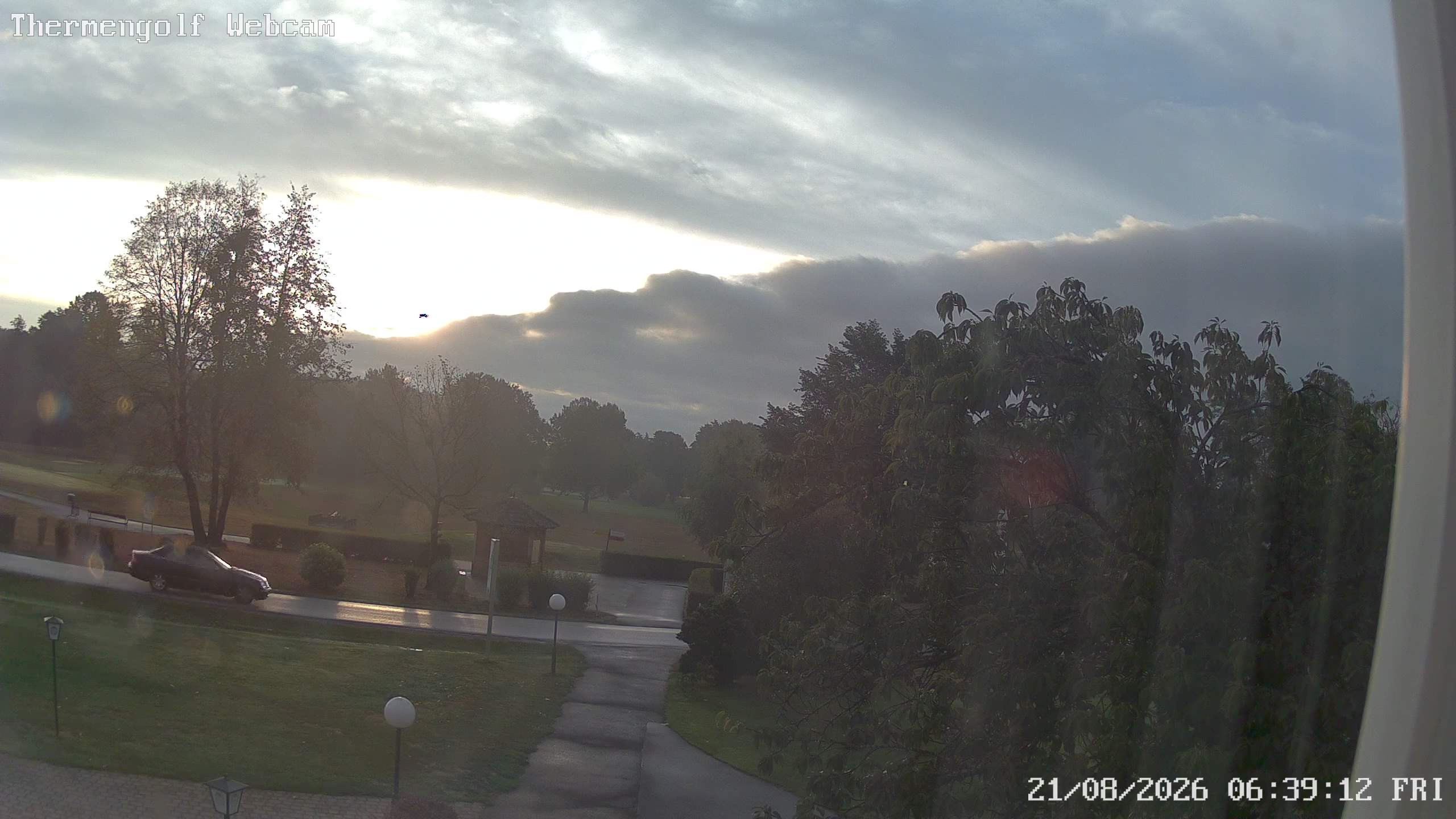 Archived image Webcam Loipersdorf: View Golf Course
