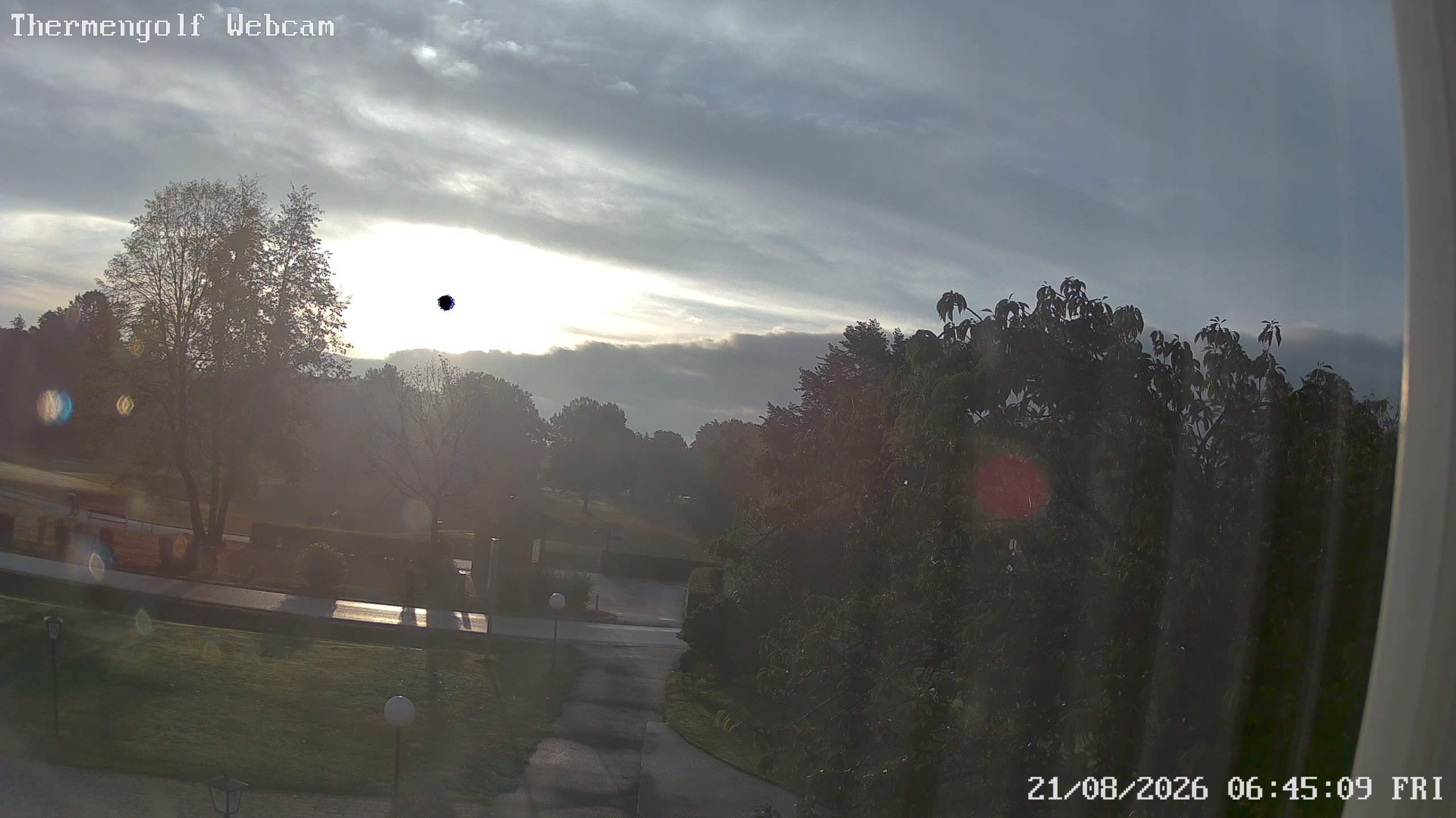 Archived image Webcam Loipersdorf: View Golf Course