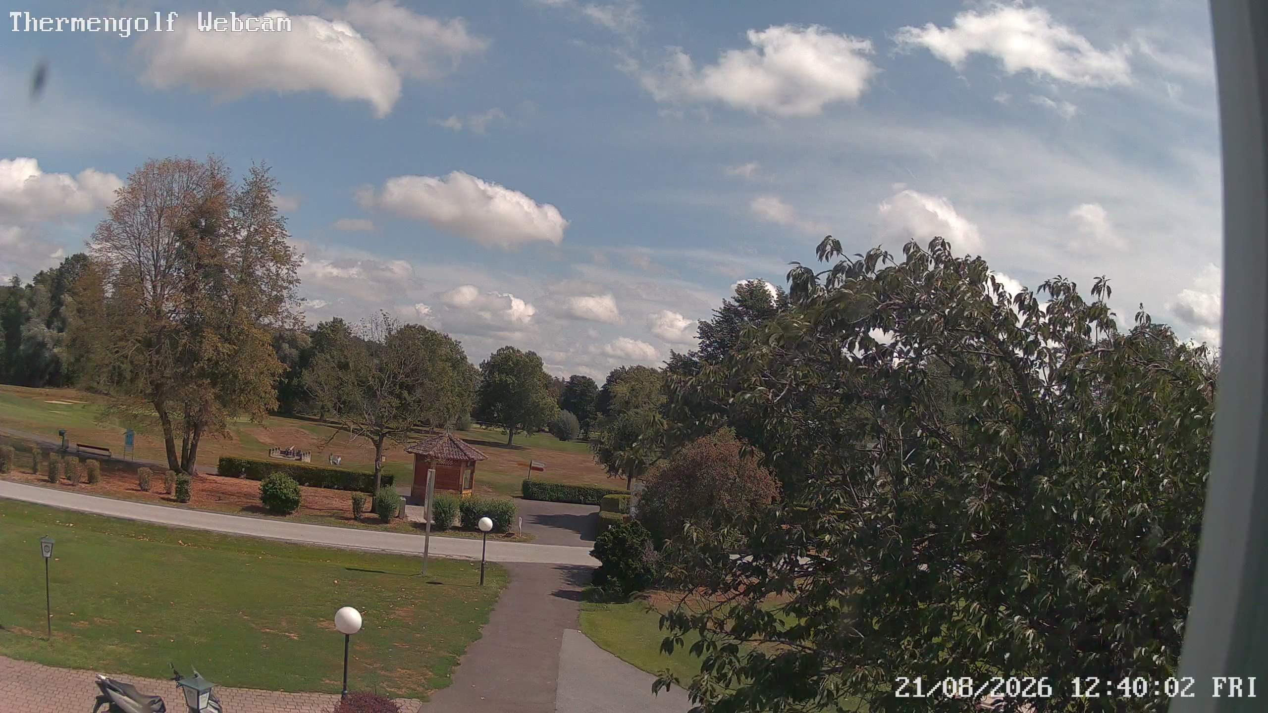 Archived image Webcam Loipersdorf: View Golf Course