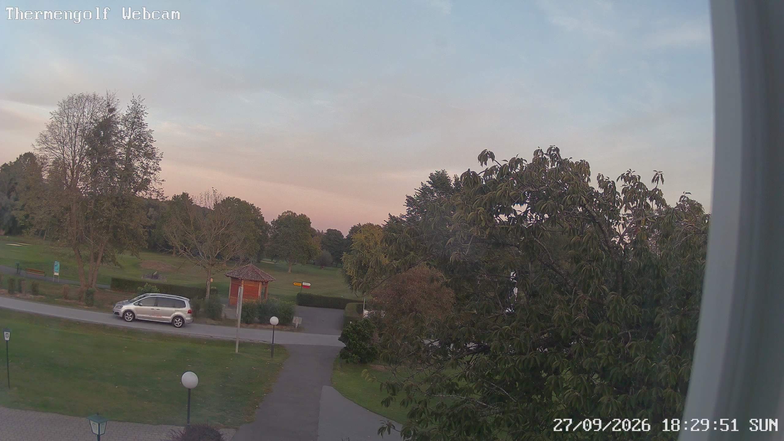 Archived image Webcam Loipersdorf: View Golf Course
