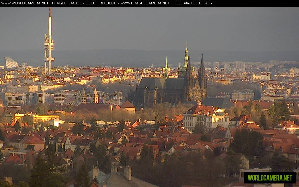 Archiv Foto Webcam Blick auf die Prager Burg mit Veitsdom