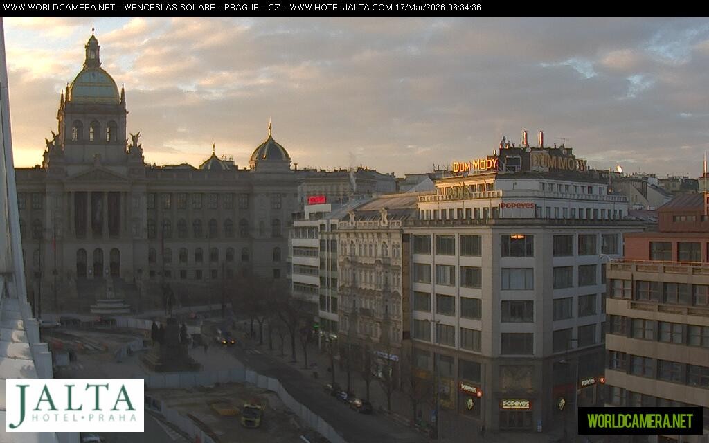 Archived image Webcam Wenceslas Square in Prague