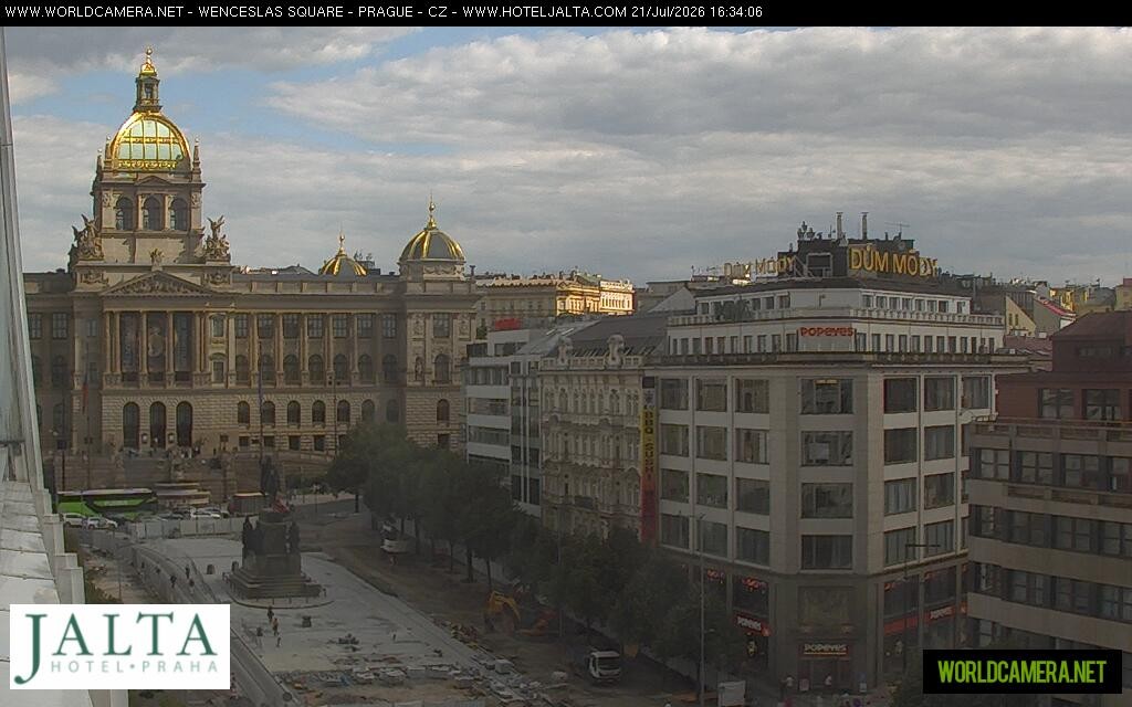 Archiv Foto Webcam Der Wenzelsplatz in der Neustadt Prags
