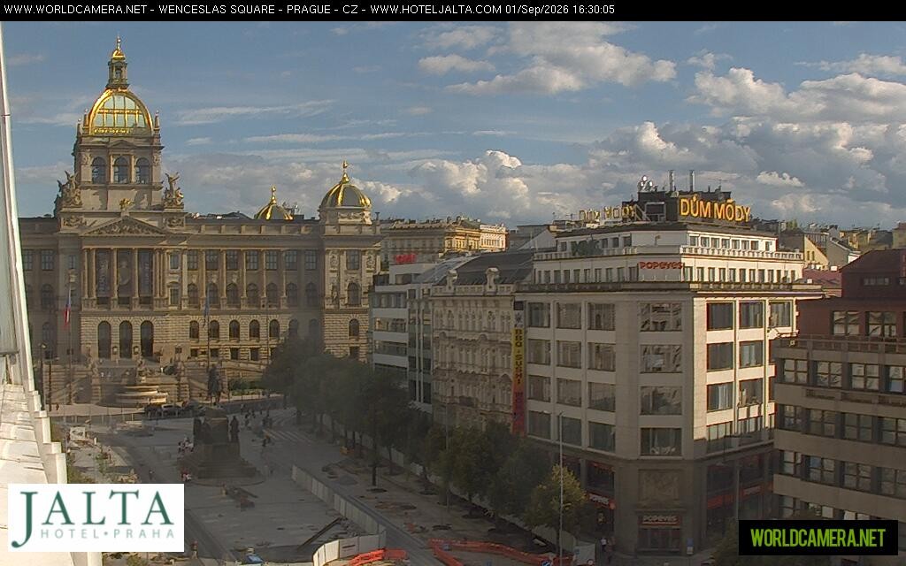 Archiv Foto Webcam Der Wenzelsplatz in der Neustadt Prags