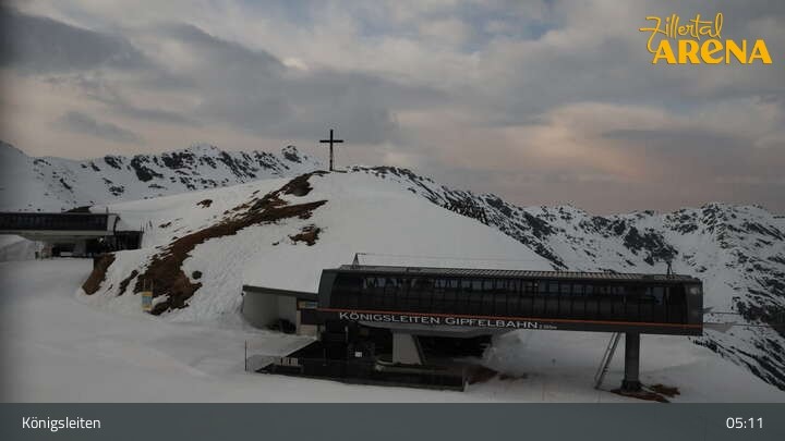 Archived image Webcam Top Station Larmach