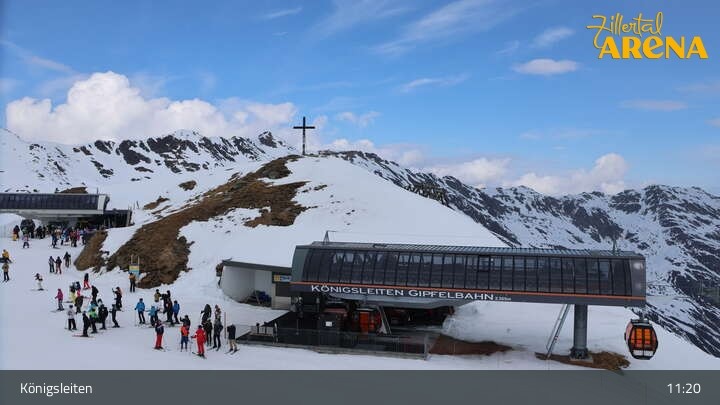 Archived image Webcam Top Station Larmach