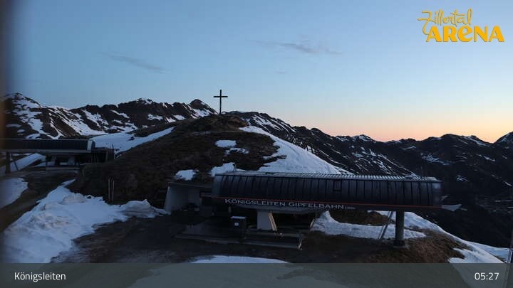 Archived image Webcam Top Station Larmach