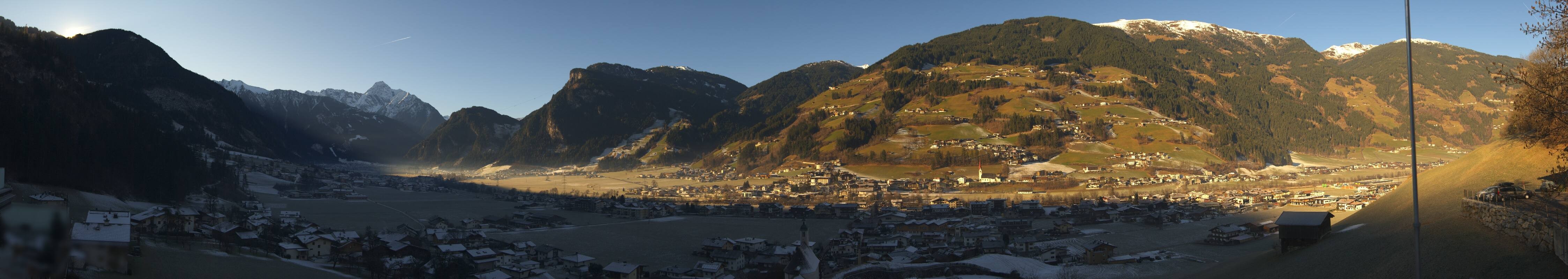 Archiv Foto Webcam Blick von Bichl auf Mayrhofen
