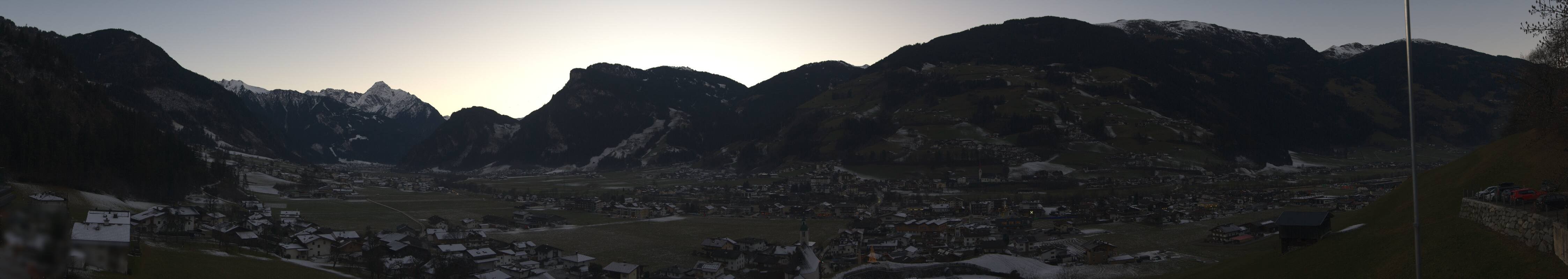 Archiv Foto Webcam Blick von Bichl auf Mayrhofen