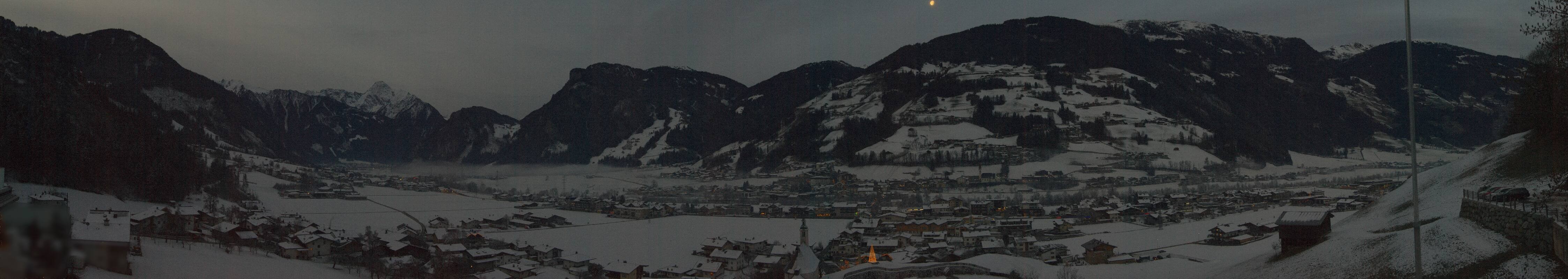 Archiv Foto Webcam Blick von Bichl auf Mayrhofen