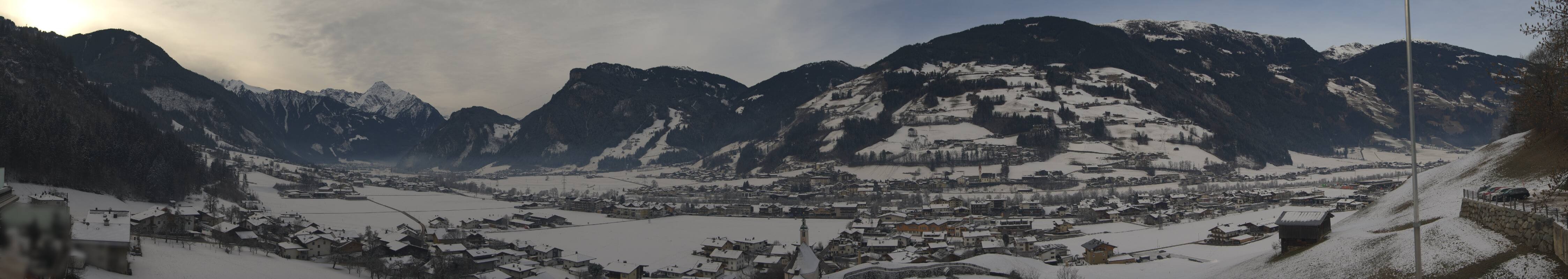 Archiv Foto Webcam Blick von Bichl auf Mayrhofen