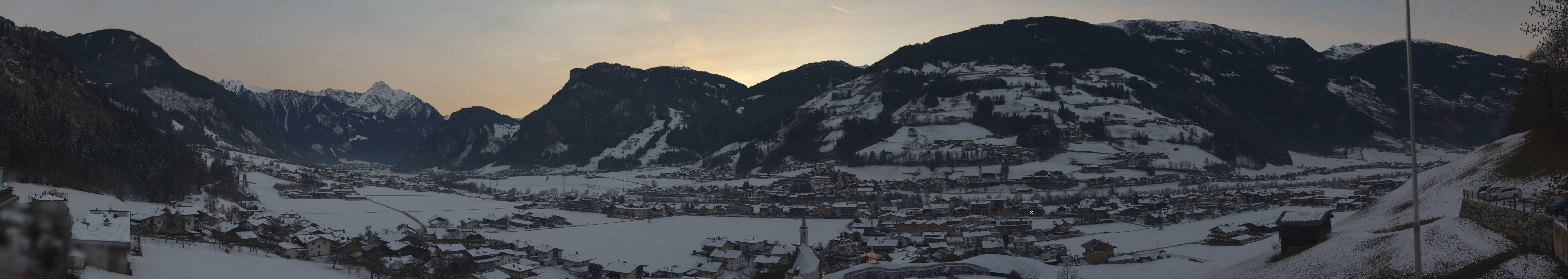 Archiv Foto Webcam Blick von Bichl auf Mayrhofen