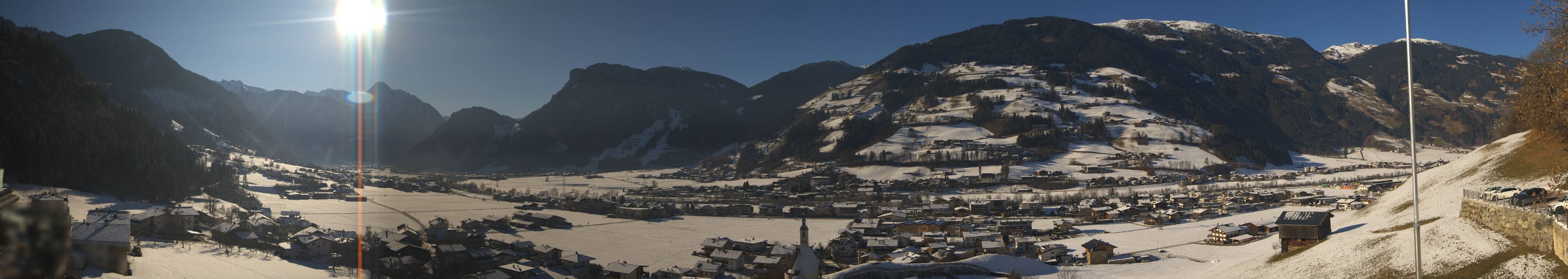 Archived image Webcam Panoramic View Mayrhofen