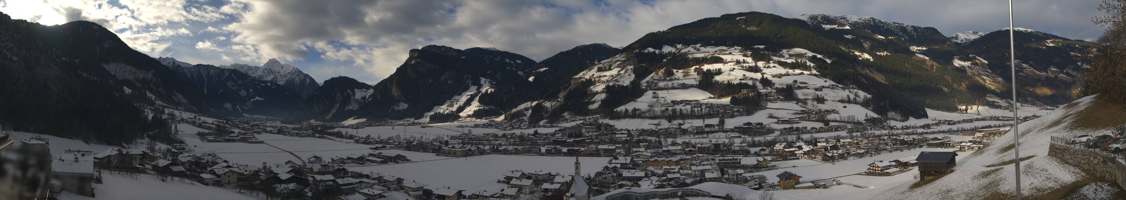 Archiv Foto Webcam Blick von Bichl auf Mayrhofen