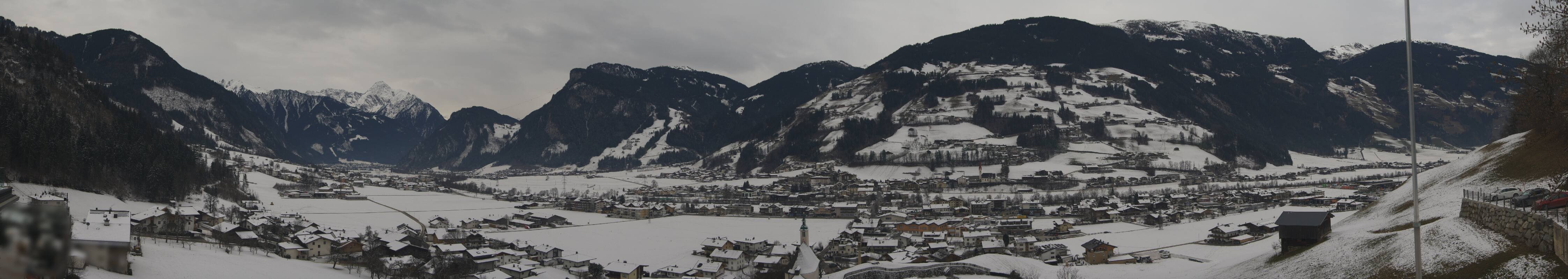 Archiv Foto Webcam Blick von Bichl auf Mayrhofen