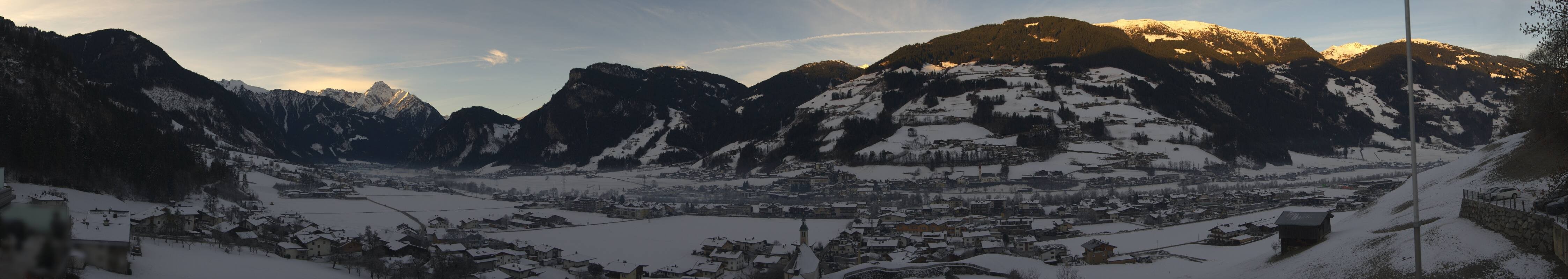 Archiv Foto Webcam Blick von Bichl auf Mayrhofen