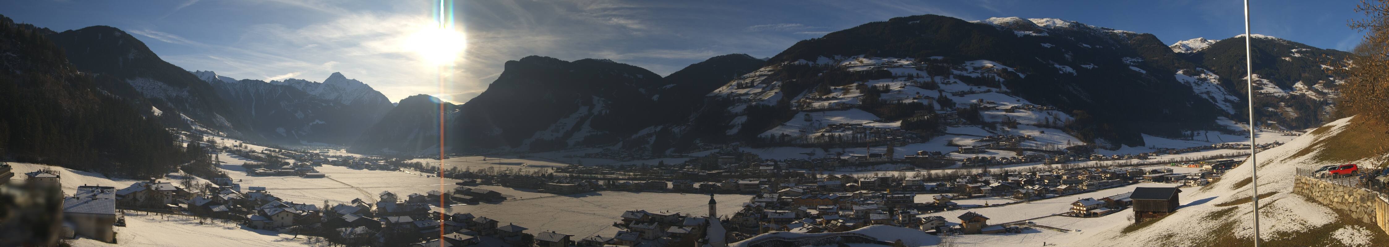 Archiv Foto Webcam Blick von Bichl auf Mayrhofen