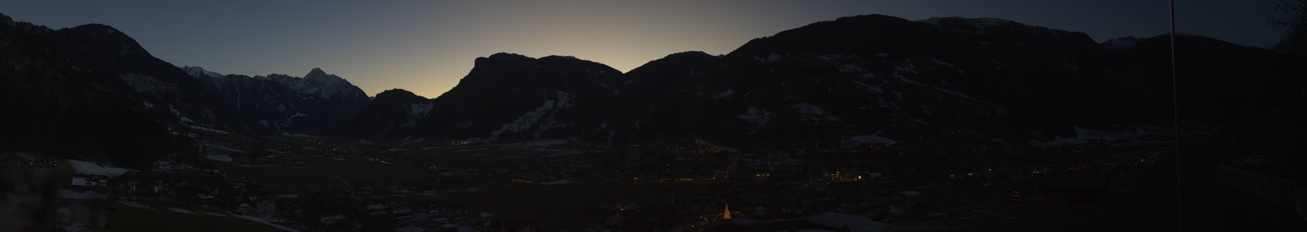 Archiv Foto Webcam Blick von Bichl auf Mayrhofen