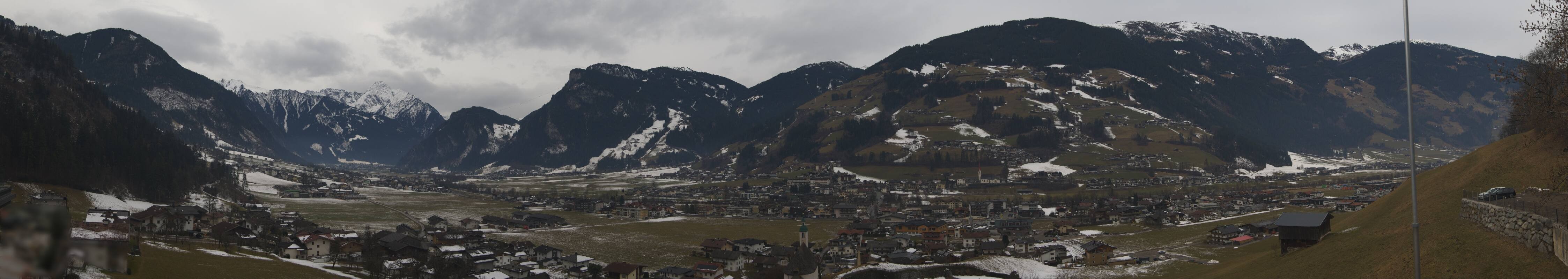 Archived image Webcam Panoramic View Mayrhofen