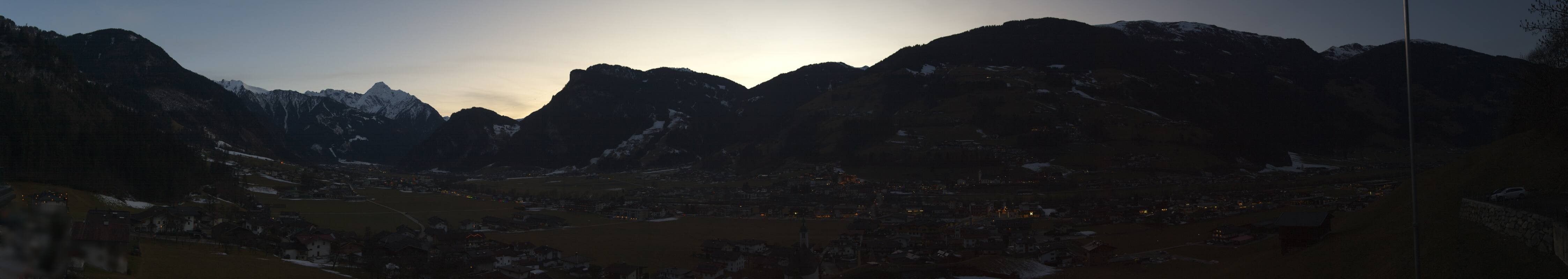 Archiv Foto Webcam Blick von Bichl auf Mayrhofen