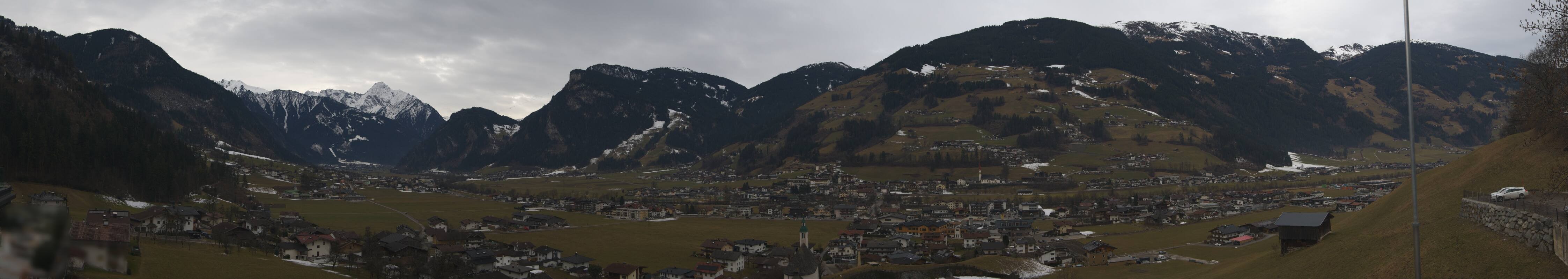 Archiv Foto Webcam Blick von Bichl auf Mayrhofen