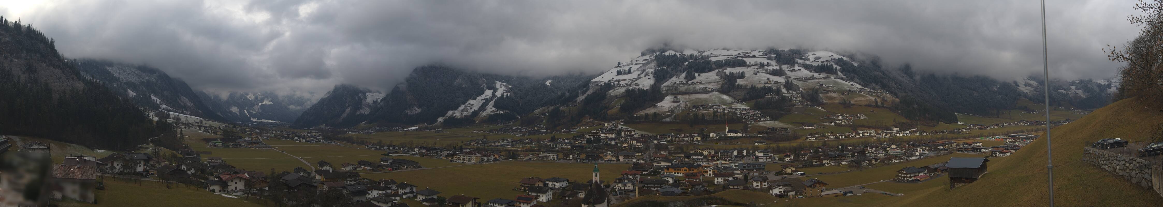 Archiv Foto Webcam Blick von Bichl auf Mayrhofen