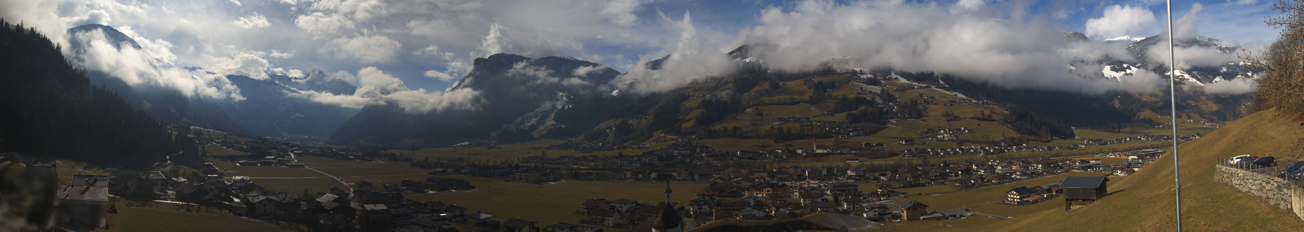 Archived image Webcam Panoramic View Mayrhofen