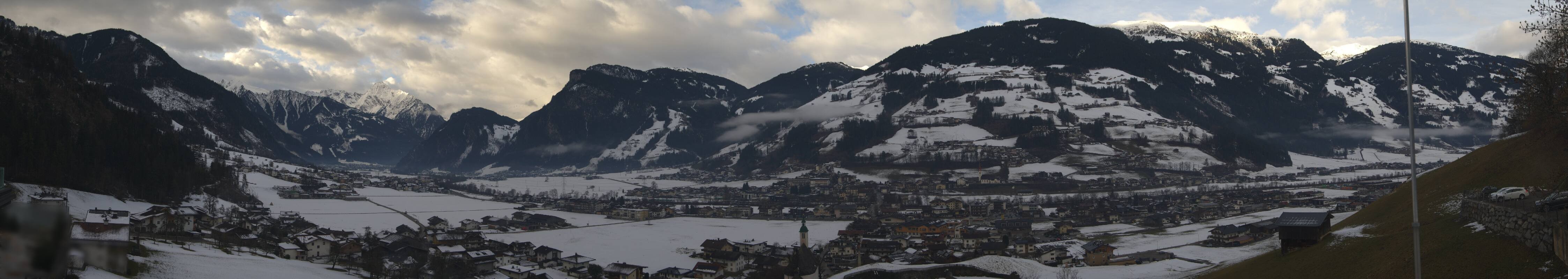 Archiv Foto Webcam Blick von Bichl auf Mayrhofen