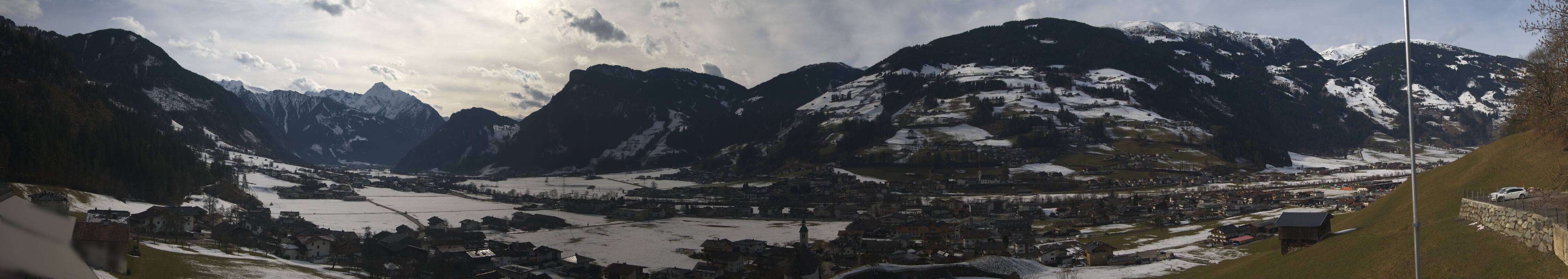 Archiv Foto Webcam Blick von Bichl auf Mayrhofen