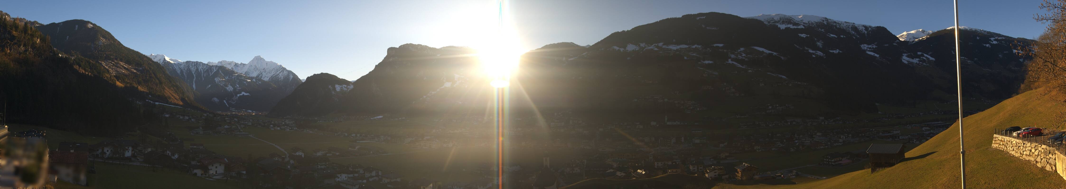 Archiv Foto Webcam Blick von Bichl auf Mayrhofen