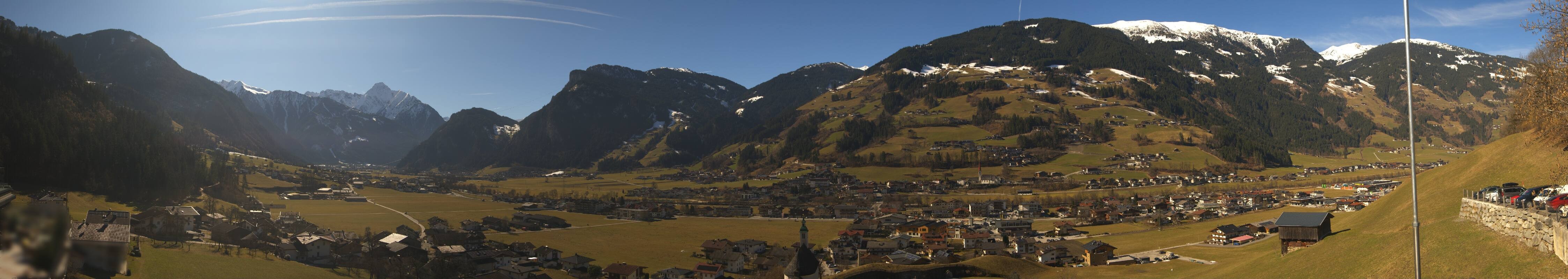 Archived image Webcam Panoramic View Mayrhofen