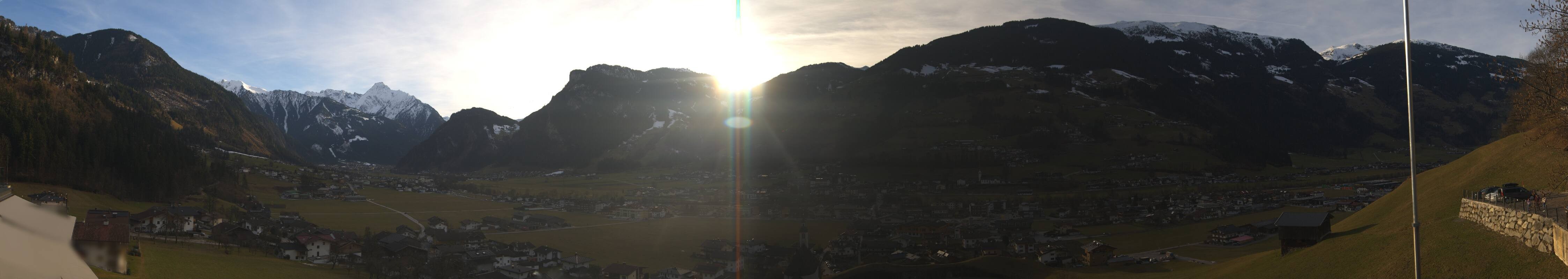 Archived image Webcam Panoramic View Mayrhofen