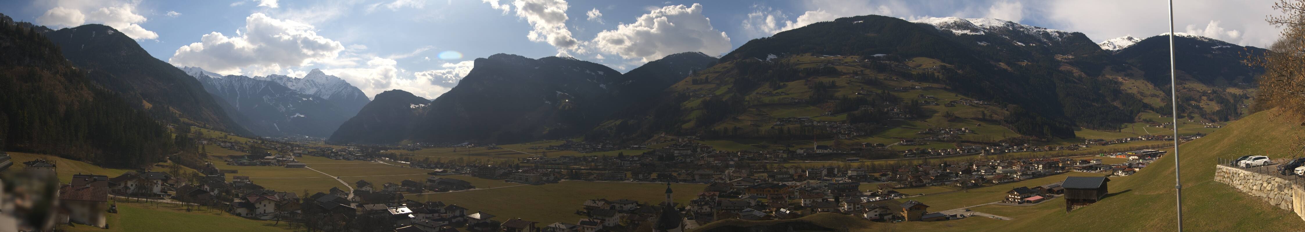 Archived image Webcam Panoramic View Mayrhofen