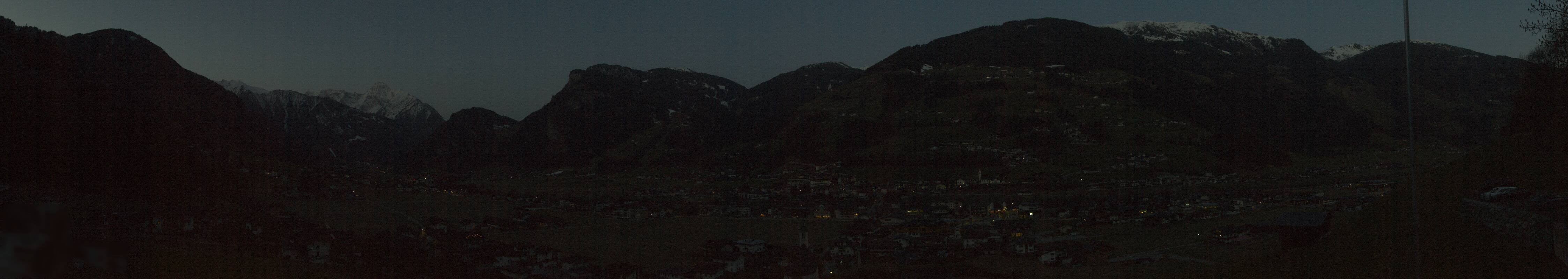 Archiv Foto Webcam Blick von Bichl auf Mayrhofen