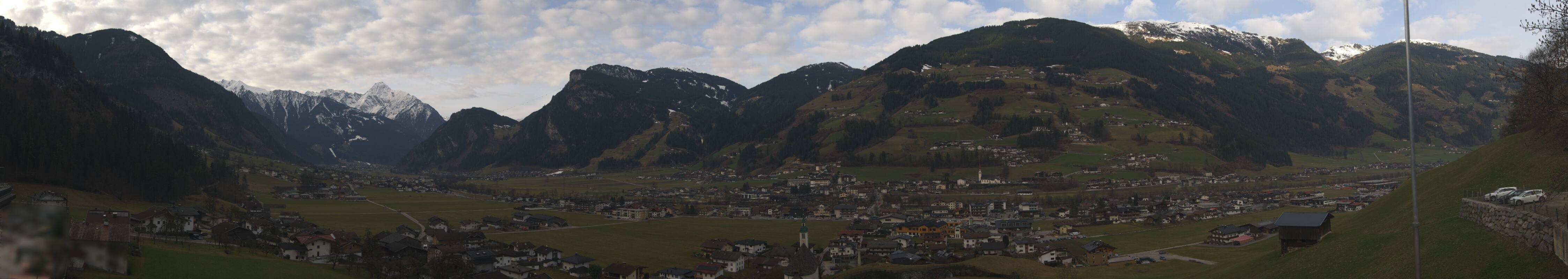Archiv Foto Webcam Blick von Bichl auf Mayrhofen