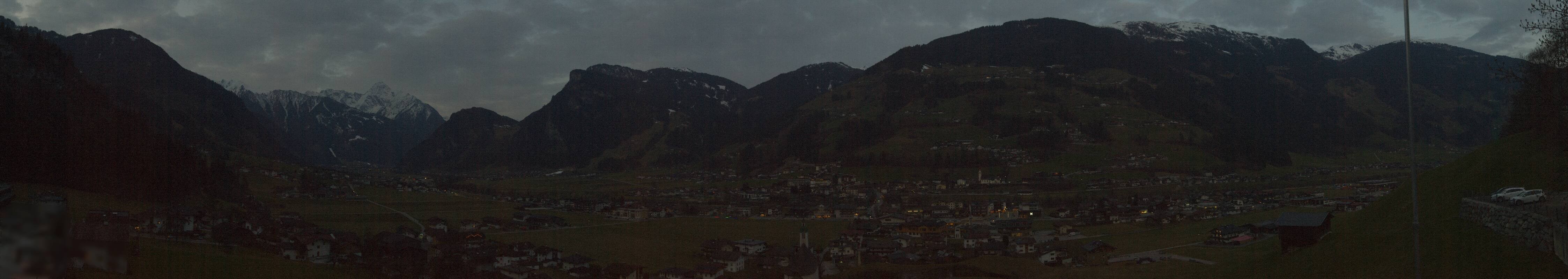 Archiv Foto Webcam Blick von Bichl auf Mayrhofen