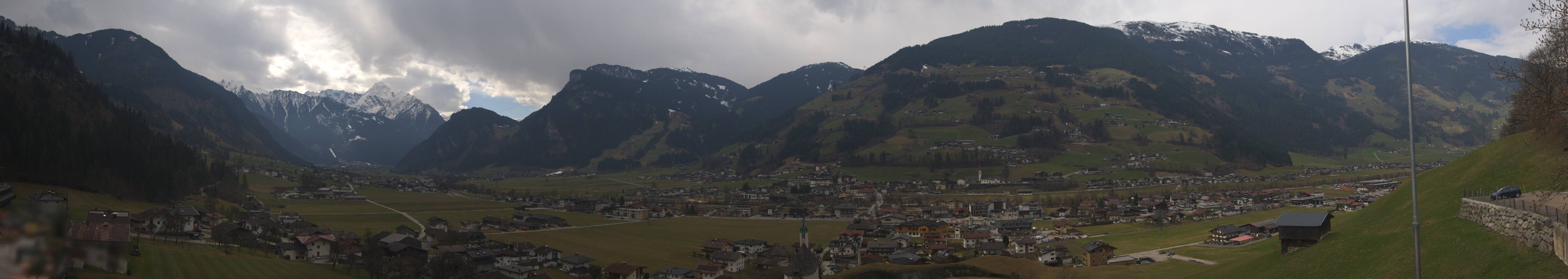 Archiv Foto Webcam Blick von Bichl auf Mayrhofen