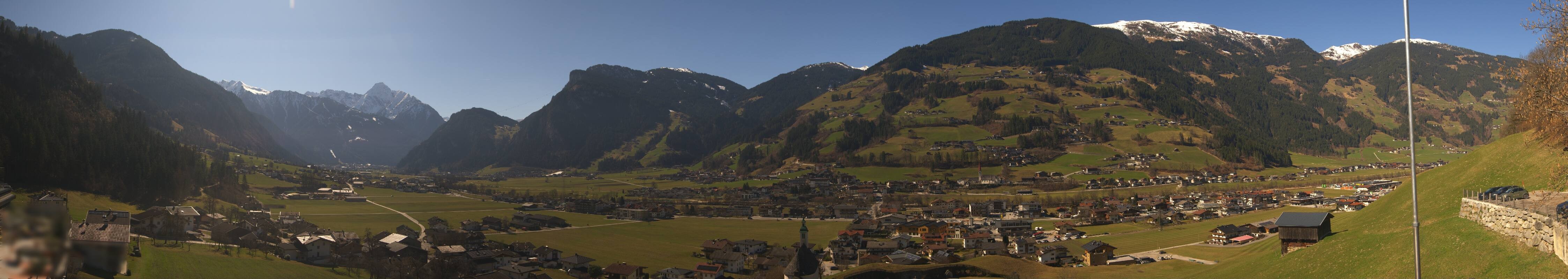 Archived image Webcam Panoramic View Mayrhofen
