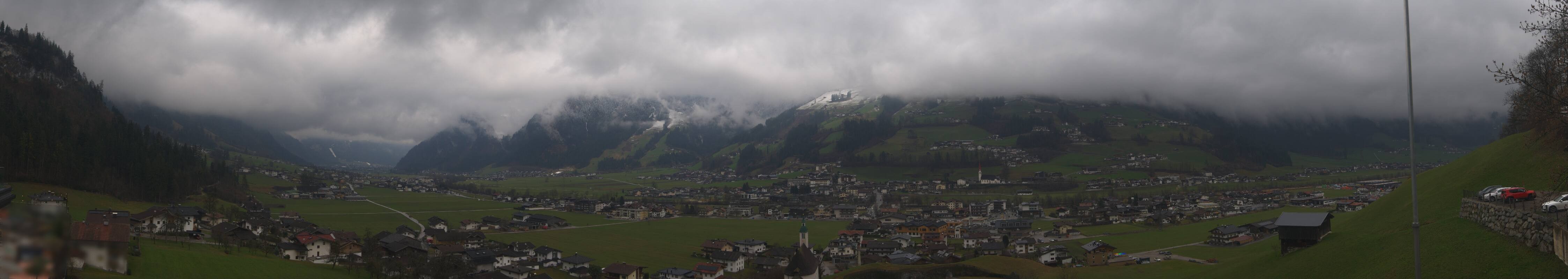 Archived image Webcam Panoramic View Mayrhofen