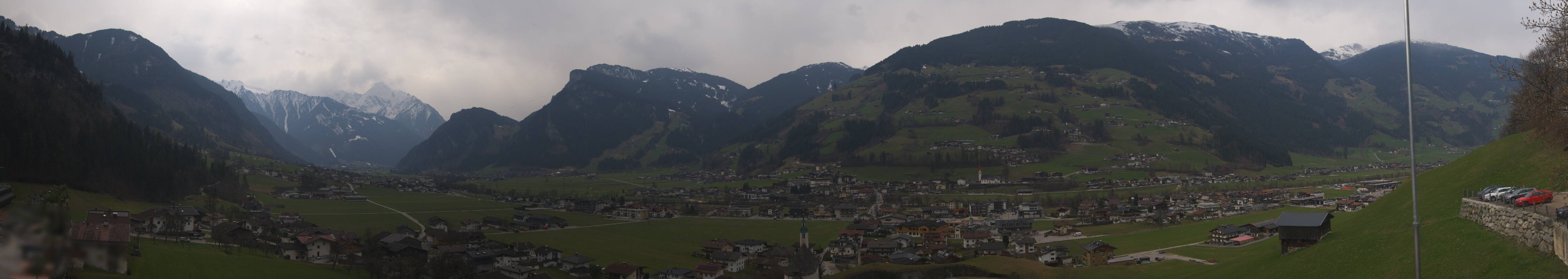 Archiv Foto Webcam Blick von Bichl auf Mayrhofen