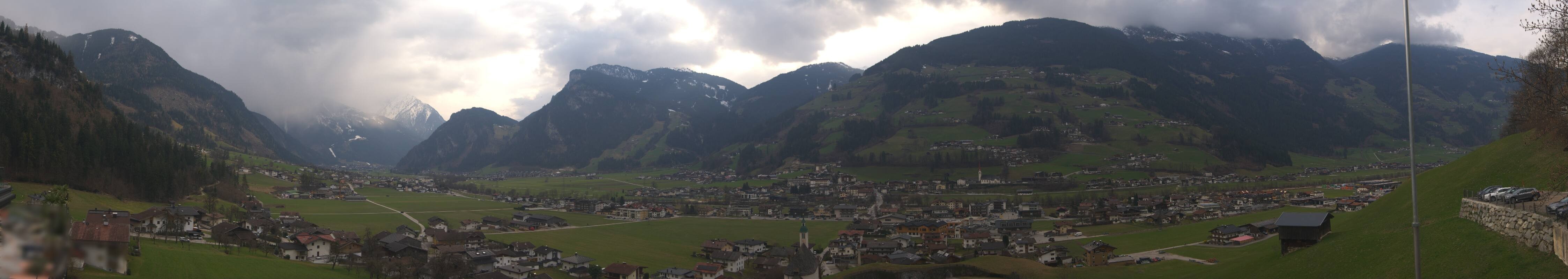 Archiv Foto Webcam Blick von Bichl auf Mayrhofen