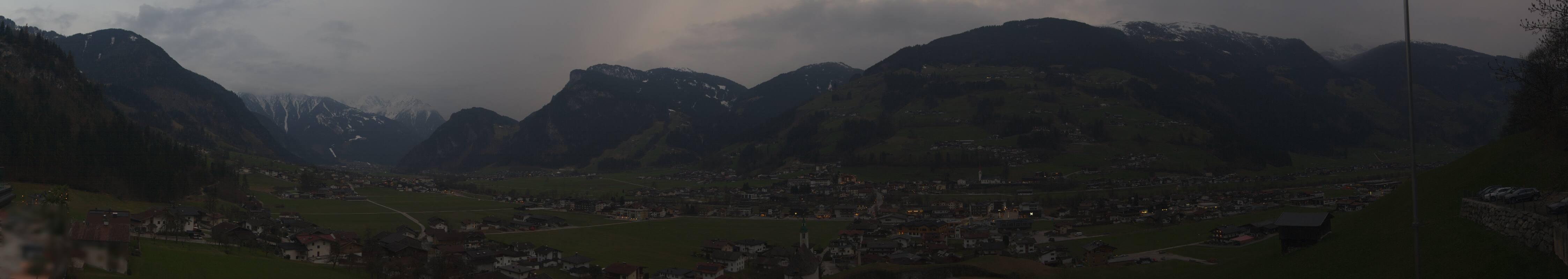 Archiv Foto Webcam Blick von Bichl auf Mayrhofen