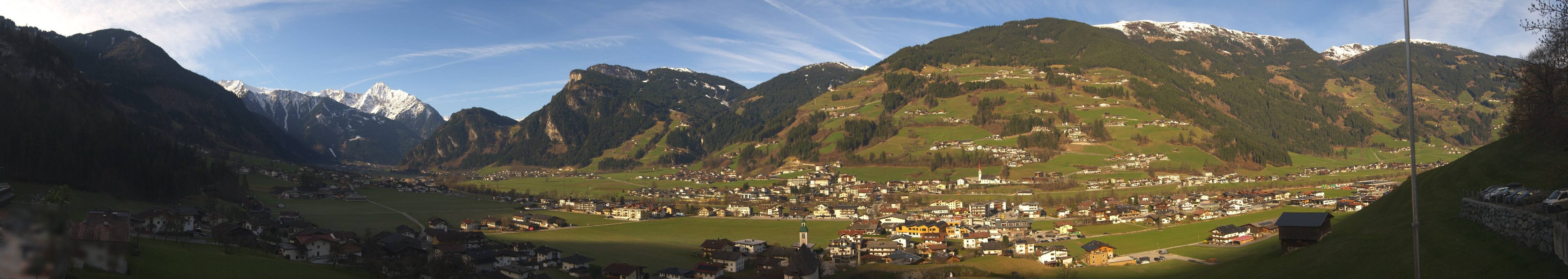 Archived image Webcam Panoramic View Mayrhofen