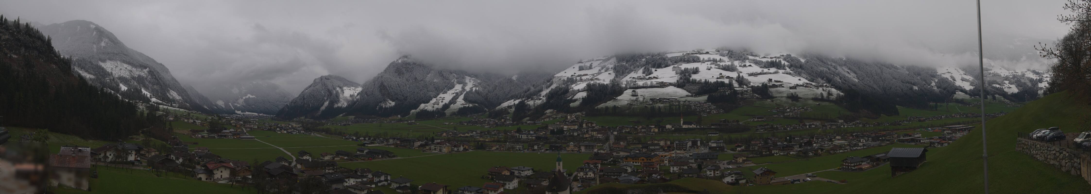 Archiv Foto Webcam Blick von Bichl auf Mayrhofen