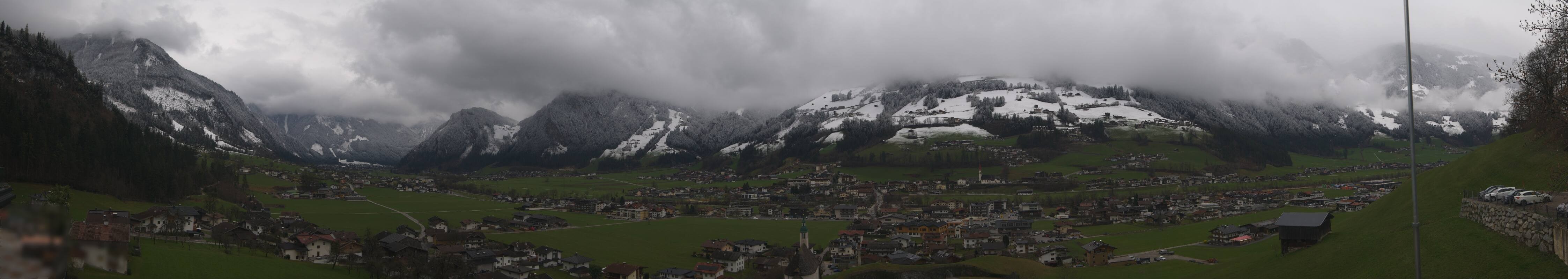 Archiv Foto Webcam Blick von Bichl auf Mayrhofen