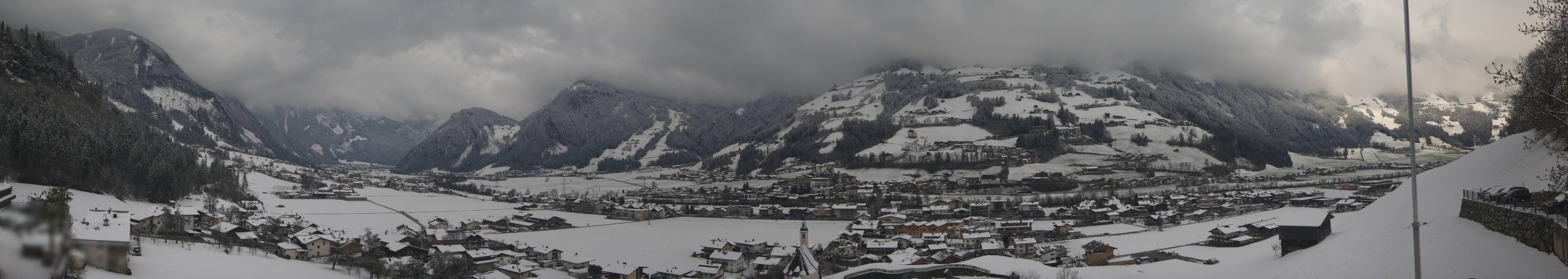 Archiv Foto Webcam Blick von Bichl auf Mayrhofen