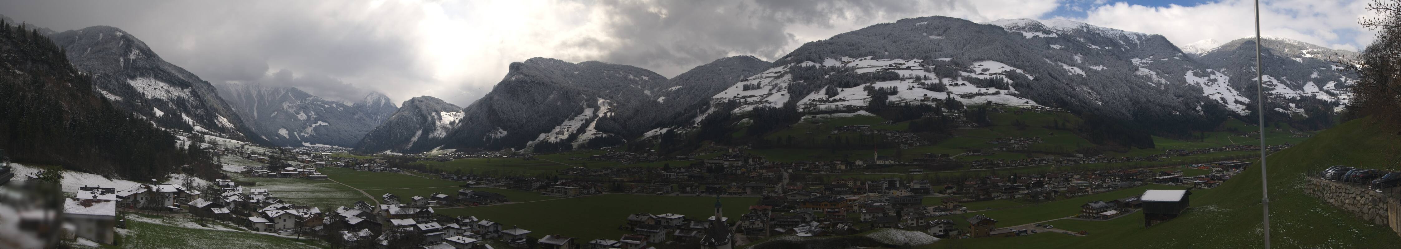 Archiv Foto Webcam Blick von Bichl auf Mayrhofen